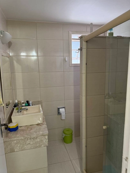 Casa em Condomínio no Peró – 3 Quartos, Varanda e a 2 minutos da Praia!: 6ª foto da galeria de imagens do imóvel