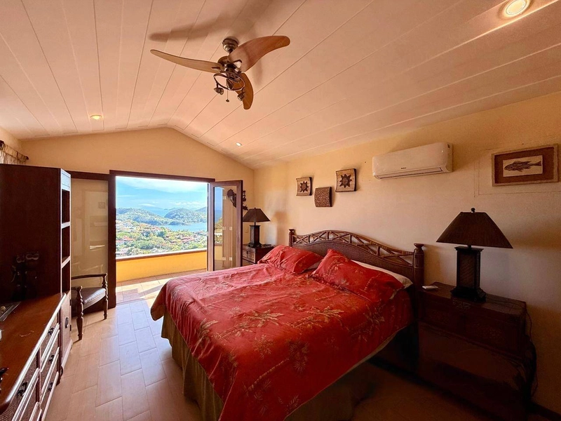 Casa a Venda - Ferradura: 16ª foto da galeria de imagens do imóvel