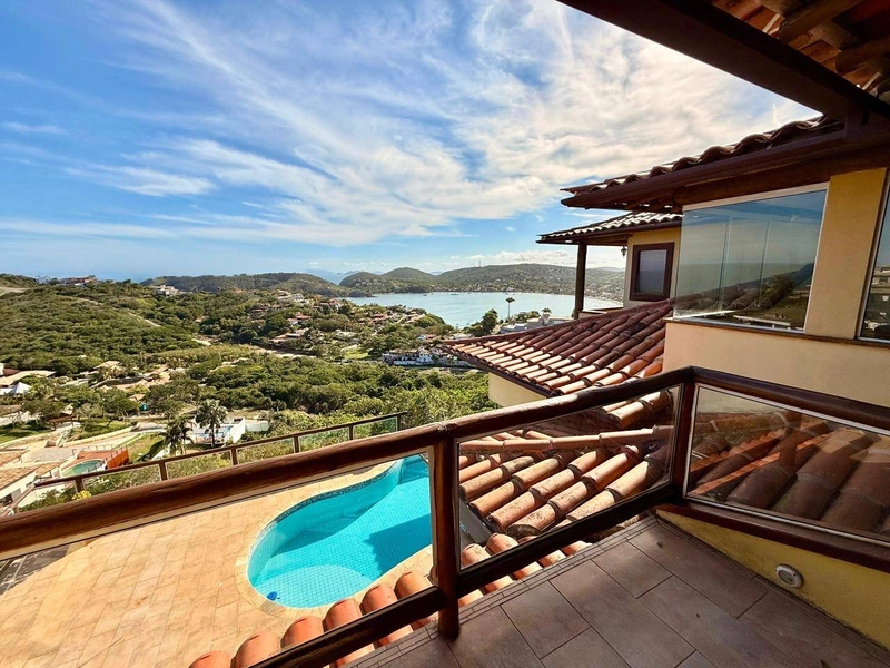 Casa a Venda - Ferradura: 30ª foto da galeria de imagens do imóvel