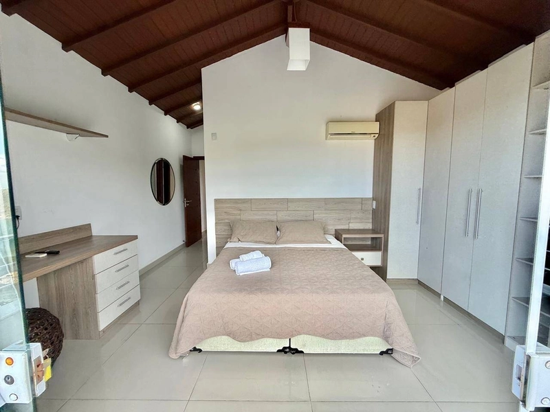 Mansão em João Fernandes: 3ª foto da galeria de imagens do imóvel