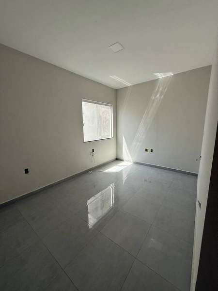 EXCELENTE CASA NA VILA DO PERO: 9ª foto da galeria de imagens do imóvel