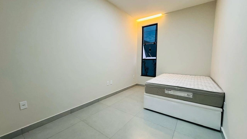 CASA A VENDA - VILA DO PERÓ: 2ª foto da galeria de imagens do imóvel