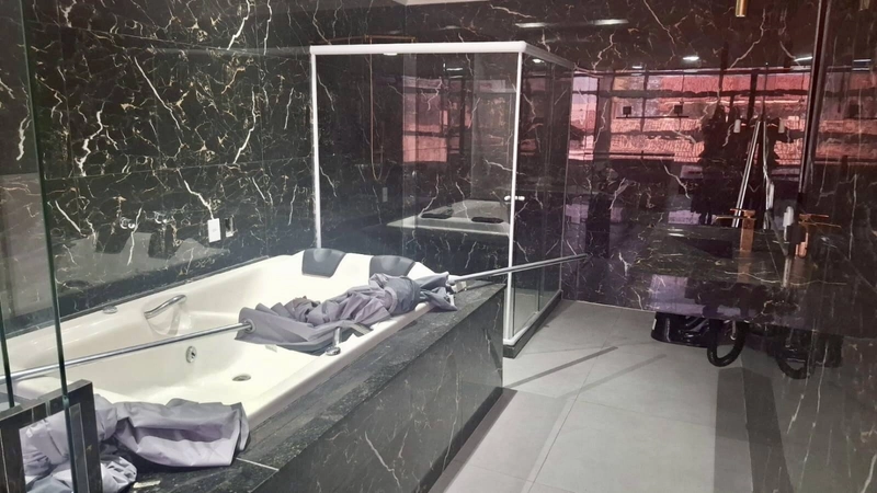 Triplex de Luxo em Condomínio em Unamar: 31ª foto da galeria de imagens do imóvel
