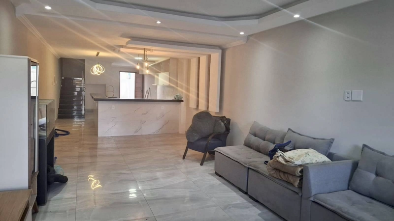 Triplex de Luxo em Condomínio em Unamar: 28ª foto da galeria de imagens do imóvel
