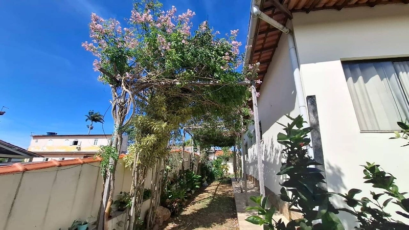 CASA COM QUINTAL NO BALNÉARIO DAS CONCHAS: 7ª foto da galeria de imagens do imóvel
