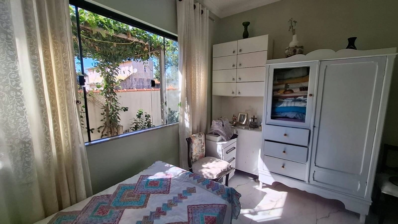 CASA COM QUINTAL NO BALNÉARIO DAS CONCHAS: 2ª foto da galeria de imagens do imóvel