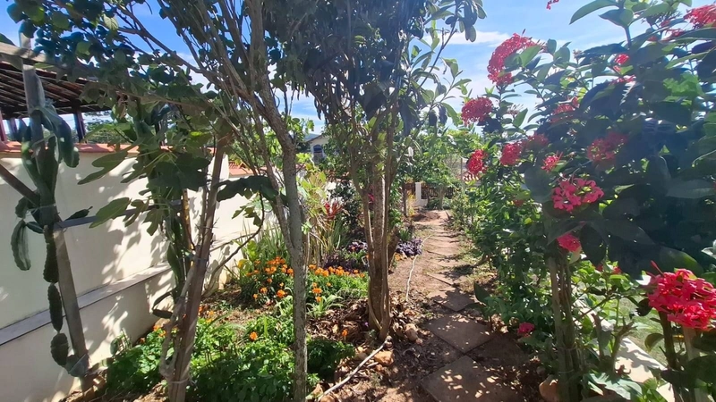 CASA COM QUINTAL NO BALNÉARIO DAS CONCHAS: 4ª foto da galeria de imagens do imóvel