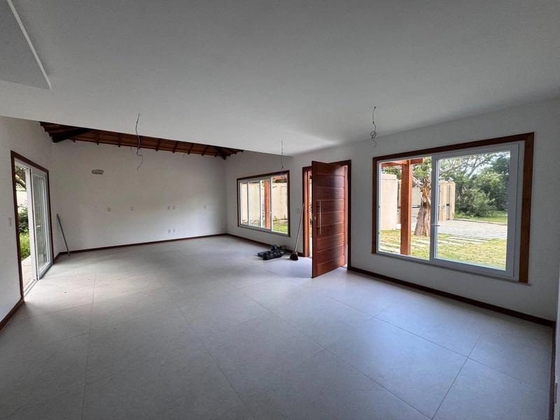 Casa de Alto Padrão em Búzios – Próxima à Praia de Manguinhos: 1ª foto da galeria de imagens do imóvel