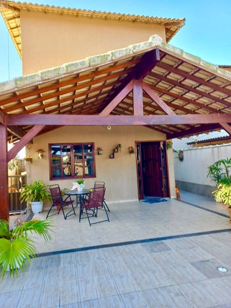Excelente casa em Barra de São João com 2 pavimentos.: 1ª foto da galeria de imagens do imóvel