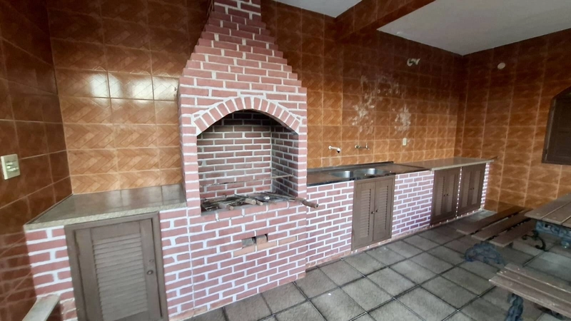 Excelente Casa Com Piscina, área gourmet,  salão de jogos e de festa.: 30ª foto da galeria de imagens do imóvel