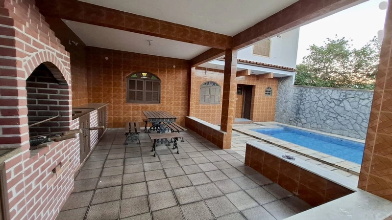 Excelente Casa Com Piscina, área gourmet,  salão de jogos e de festa.: 32ª foto da galeria de imagens do imóvel