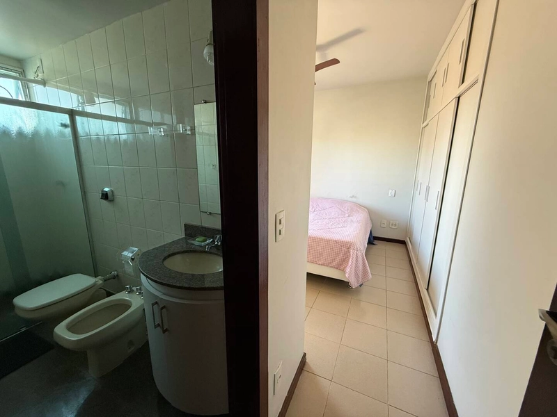 Apartamento Amplo e Varandado a 1 Minuto da Praia: 44ª foto da galeria de imagens do imóvel