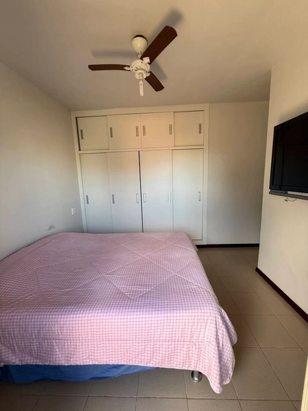 Apartamento Amplo e Varandado a 1 Minuto da Praia: 42ª foto da galeria de imagens do imóvel