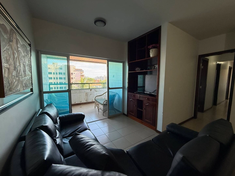 Apartamento Amplo e Varandado a 1 Minuto da Praia: 7ª foto da galeria de imagens do imóvel