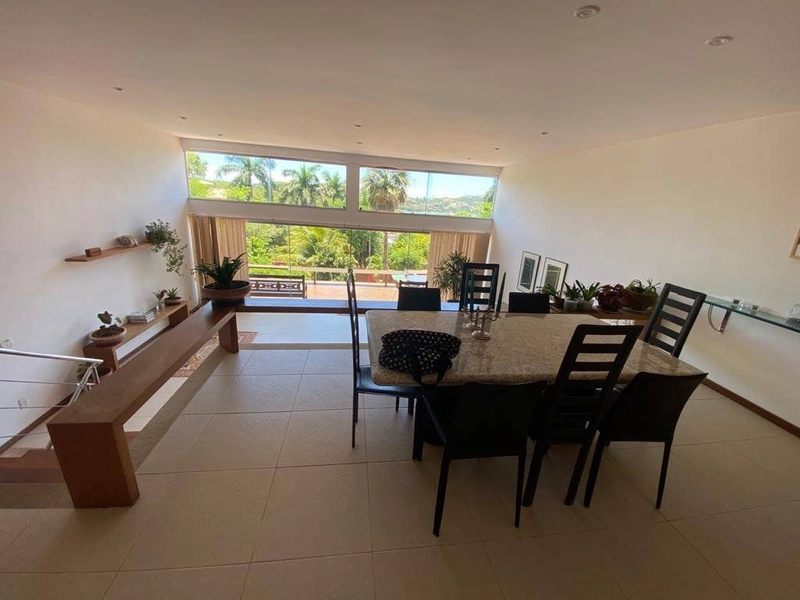 Mansão Exclusiva na Ferradura – Luxo, Conforto e Vista Deslumbrante: 16ª foto da galeria de imagens do imóvel