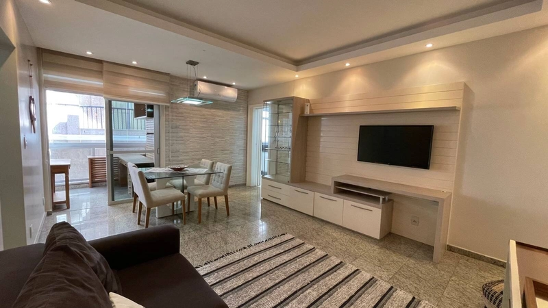 Apartamento à Venda – Vista Mar lateral  Praia do Forte – Cabo Frio: 1ª foto da galeria de imagens do imóvel