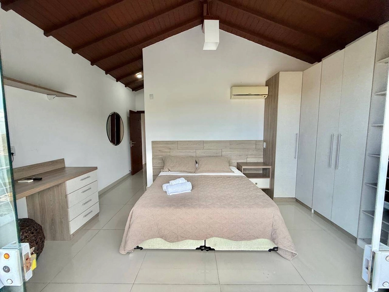 Mansão em João Fernandes: 2ª foto da galeria de imagens do imóvel