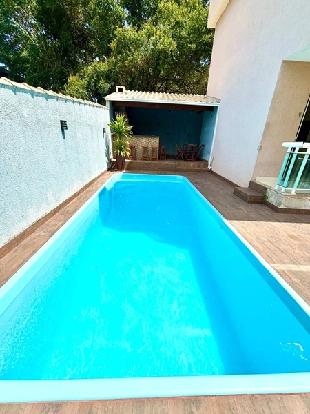 CASA DUPLEX MOBILIADA NO BOSQUE DO PERÓ – INDEPENDENTE E COMPLETA!: 4ª foto da galeria de imagens do imóvel
