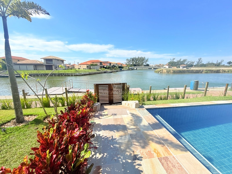 Casa 4 suítes com piscina no canal navegável, Aretê Búzios: 36ª foto da galeria de imagens do imóvel