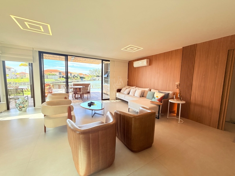 Casa 4 suítes com piscina no canal navegável, Aretê Búzios: 30ª foto da galeria de imagens do imóvel