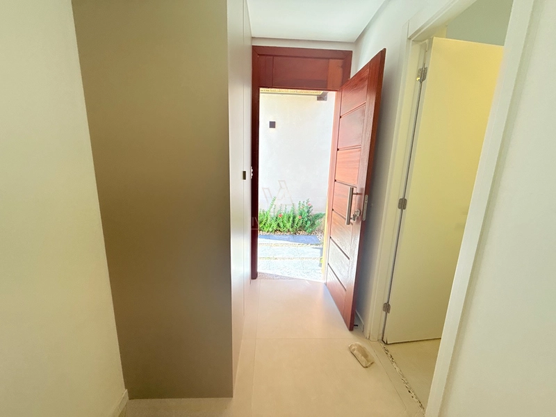 Casa 4 suítes com piscina no canal navegável, Aretê Búzios: 25ª foto da galeria de imagens do imóvel