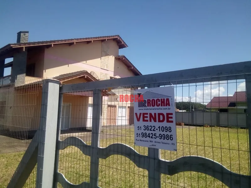 SOBRADO COM 3 TERRENOS EM PRAIA VILLAGE!: 6ª foto da galeria de imagens do imóvel