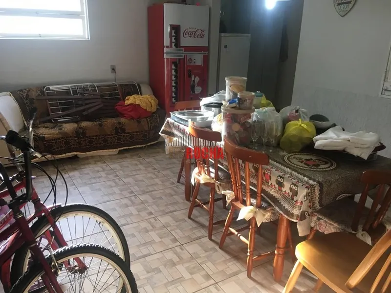 Casa com Piscina a 2 quadras do mar!: 26ª foto da galeria de imagens do imóvel