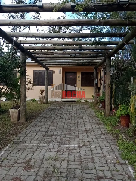 CASA  COM LAJE  A 5 QUADRAS DO MAR EM PRAIA ARROIO TEIXEIRA/CURUMIM!: 3ª foto da galeria de imagens do imóvel