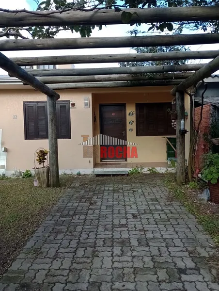CASA  COM LAJE  A 5 QUADRAS DO MAR EM PRAIA ARROIO TEIXEIRA/CURUMIM!: 4ª foto da galeria de imagens do imóvel