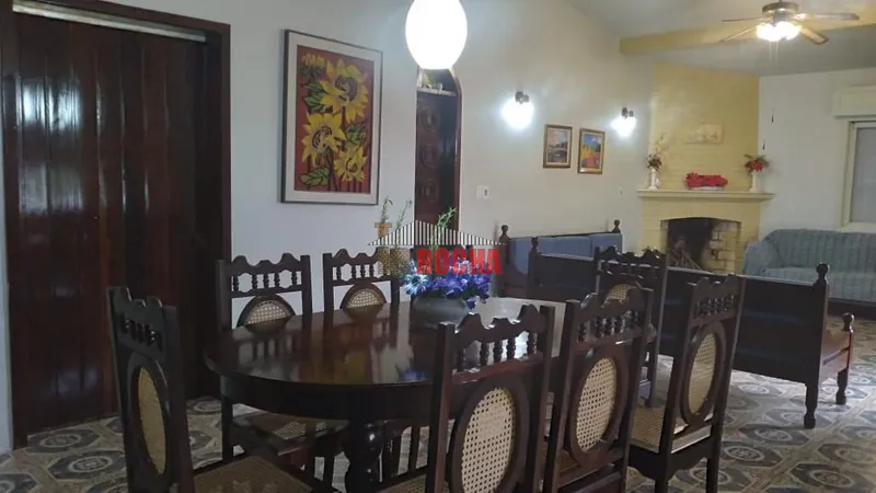 CASA COM AMPLO TERRENO DE ESQUINA 1 QUADRA DO MAR!: 22ª foto da galeria de imagens do imóvel