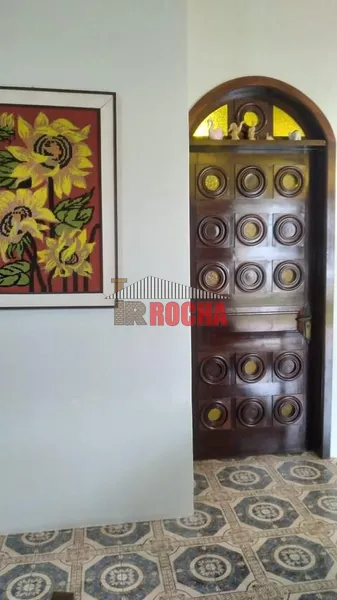 CASA COM AMPLO TERRENO DE ESQUINA 1 QUADRA DO MAR!: 31ª foto da galeria de imagens do imóvel