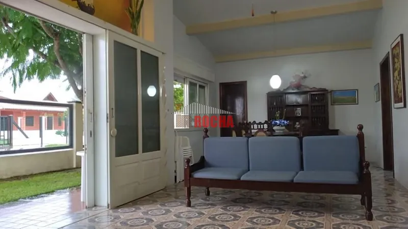 CASA COM AMPLO TERRENO DE ESQUINA 1 QUADRA DO MAR!: 21ª foto da galeria de imagens do imóvel
