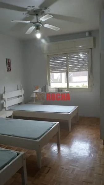 CASA COM AMPLO TERRENO DE ESQUINA 1 QUADRA DO MAR!: 29ª foto da galeria de imagens do imóvel