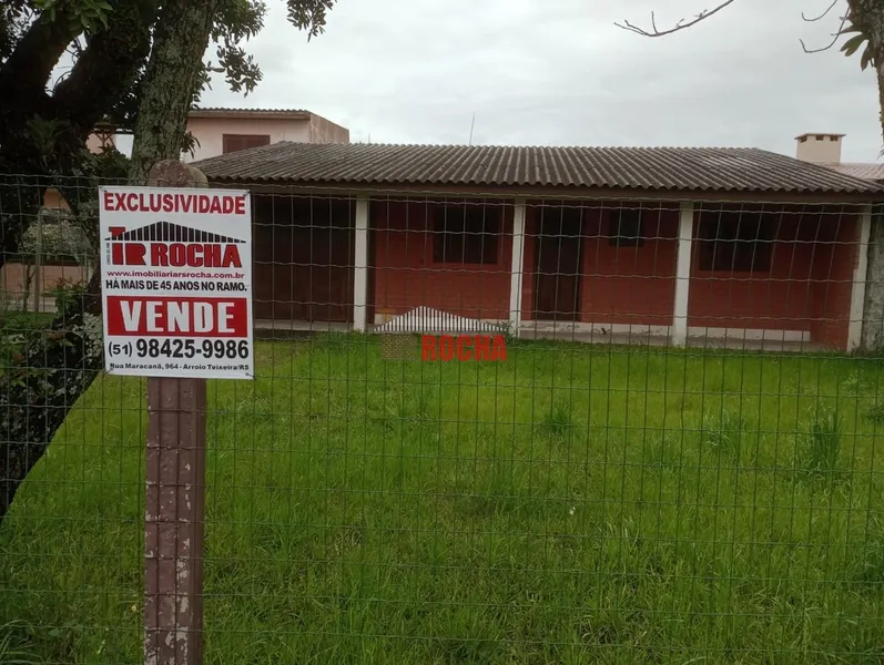 CASA  A POUCOS METROS DO MAR  EM PRAIA ARROIO TEIXEIRA!: 1ª foto da galeria de imagens do imóvel