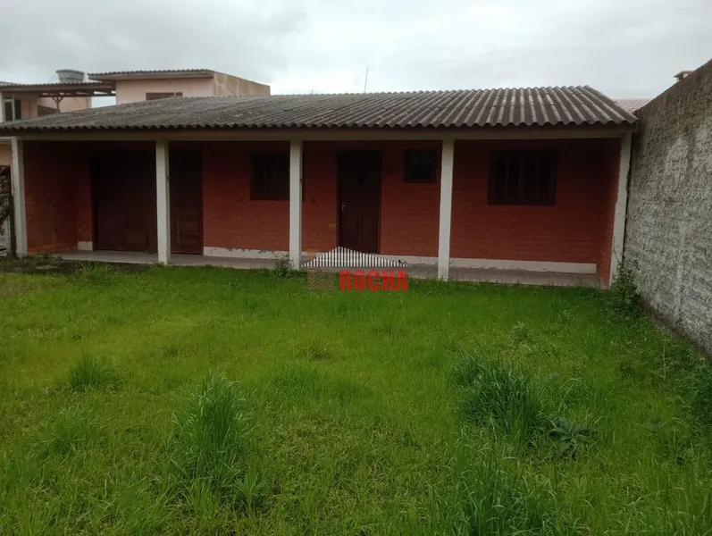 CASA  A POUCOS METROS DO MAR  EM PRAIA ARROIO TEIXEIRA!: 2ª foto da galeria de imagens do imóvel