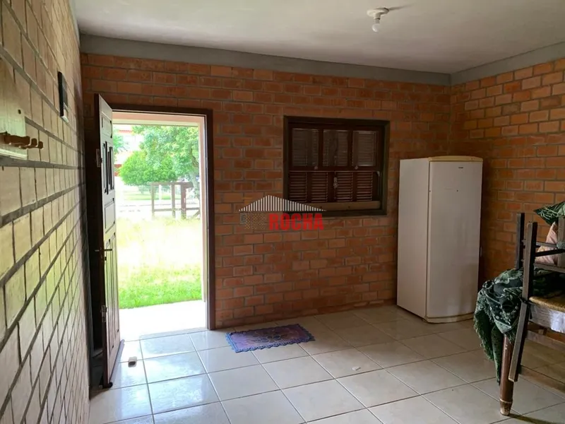 CASA  A POUCOS METROS DO MAR  EM PRAIA ARROIO TEIXEIRA!: 3ª foto da galeria de imagens do imóvel