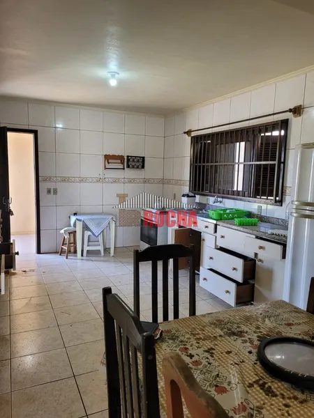 SOBRADO DE ESQUINA A 1 QUADRA DO MAR!: 14ª foto da galeria de imagens do imóvel