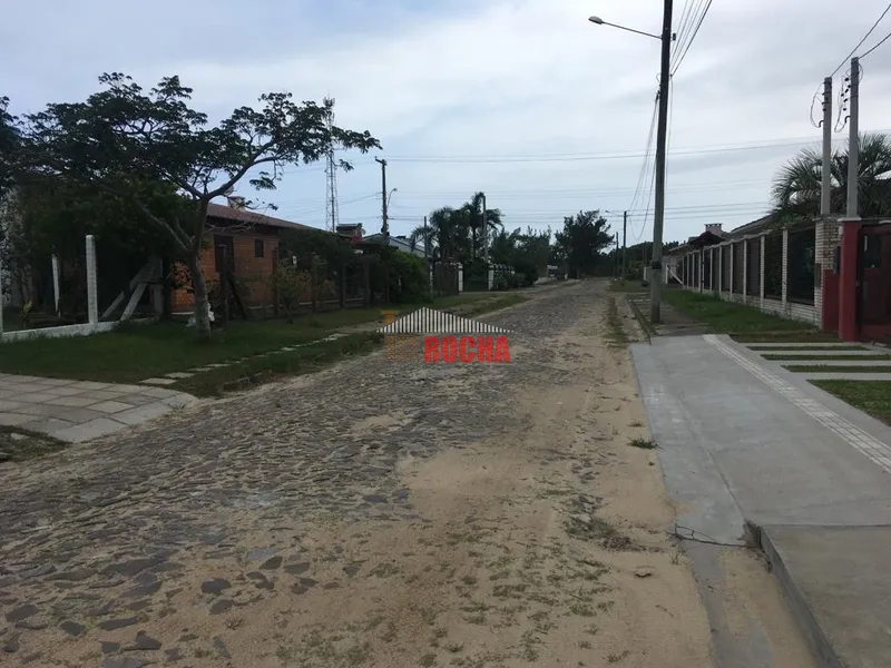 SOBRADO DE AMPLO PÁTIO EM PRAIA DE ARROIO TEIXEIRA!: 16ª foto da galeria de imagens do imóvel