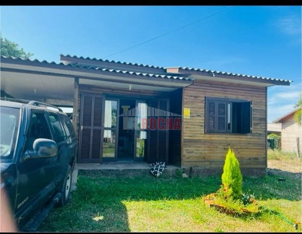 CASA DE MADEIRA EM PRAIA ARROIO TEIXEIRA!: 1ª foto da galeria de imagens do imóvel