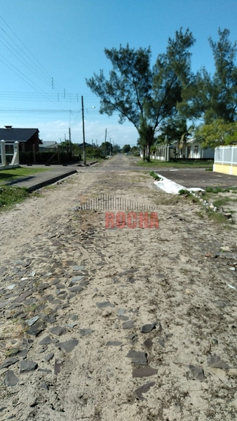TERRENO EM LOCALIZAÇÃO ALTA E NOBRE NA PRAIA DE ARROIO TEIXEIRA!: 6ª foto da galeria de imagens do imóvel