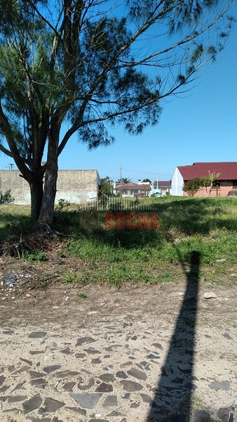 TERRENO EM LOCALIZAÇÃO ALTA E NOBRE NA PRAIA DE ARROIO TEIXEIRA!: 4ª foto da galeria de imagens do imóvel