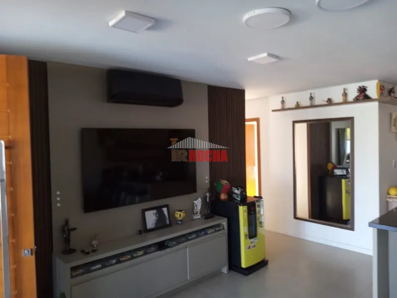 CASA COM PISCINA A POUCOS METROS DO MAR!: 5ª foto da galeria de imagens do imóvel