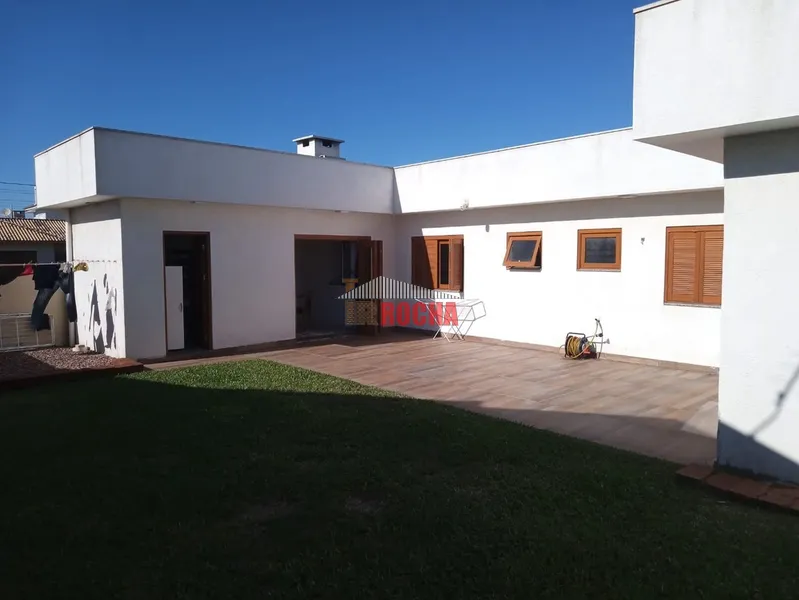 CASA COM PISCINA A POUCOS METROS DO MAR!: 30ª foto da galeria de imagens do imóvel