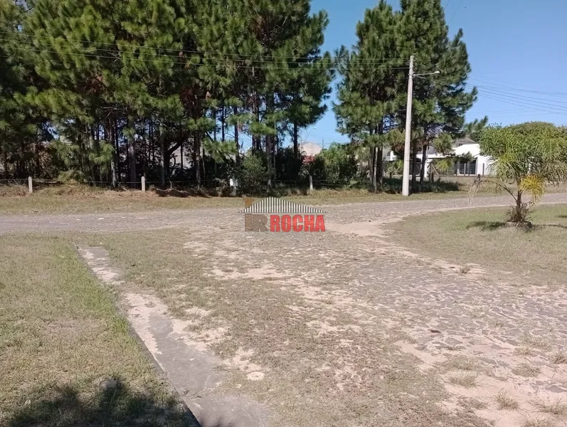 CASA DE ESQUINA COM PISCINA EM PRAIA ARROIO TEIXEIRA!: 28ª foto da galeria de imagens do imóvel