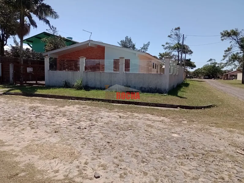 CASA DE ESQUINA COM PISCINA EM PRAIA ARROIO TEIXEIRA!: 1ª foto da galeria de imagens do imóvel