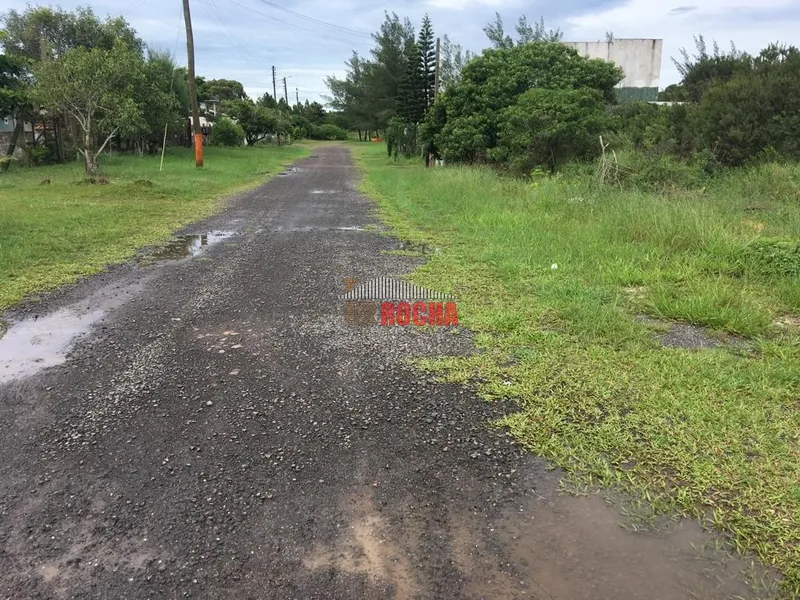 CASA COM AMPLO PÁTIO EM PRAIA DE ARROIO TEIXEIRA!: 10ª foto da galeria de imagens do imóvel