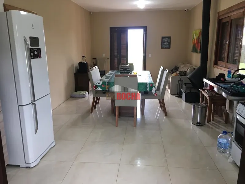CASA COM AMPLO PÁTIO EM PRAIA DE ARROIO TEIXEIRA!: 2ª foto da galeria de imagens do imóvel
