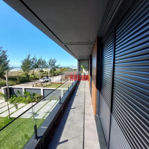 CASA DE ALTO PADRÃO  EM AV. BEIRA MAR  ARROIO TEIXEIRA!!: 8ª foto da galeria de imagens do imóvel