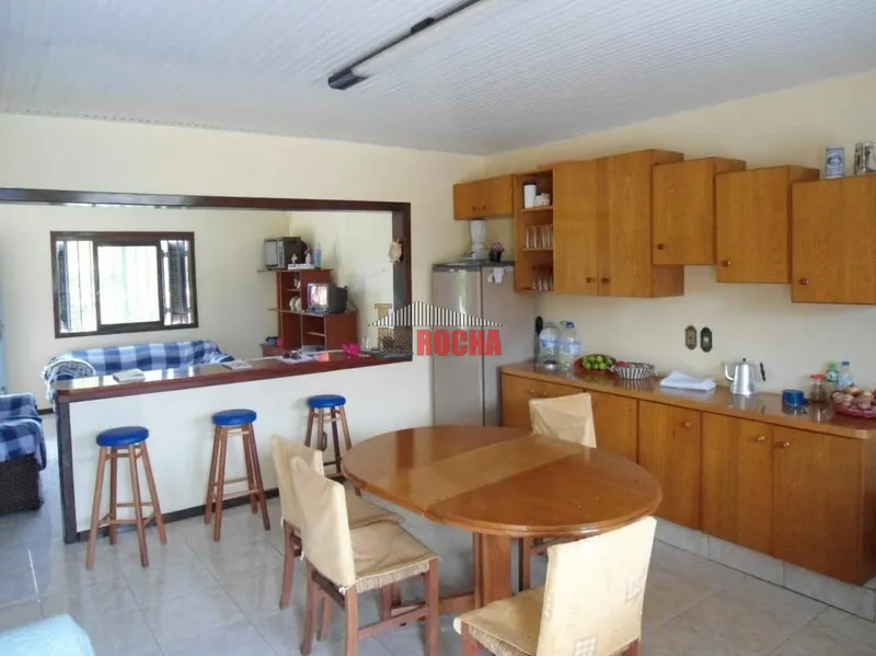 CASA COM TERRENO DE ESQUINA EM PRAIA ARROIO TEIXEIRA!: 10ª foto da galeria de imagens do imóvel