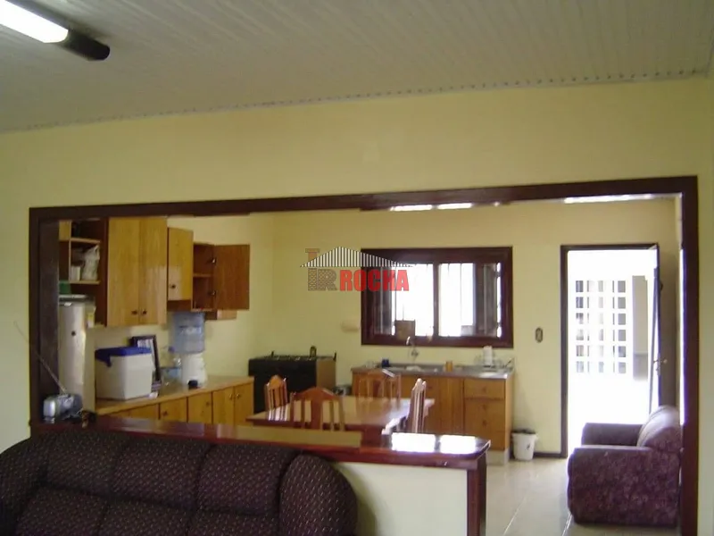 CASA COM TERRENO DE ESQUINA EM PRAIA ARROIO TEIXEIRA!: 9ª foto da galeria de imagens do imóvel
